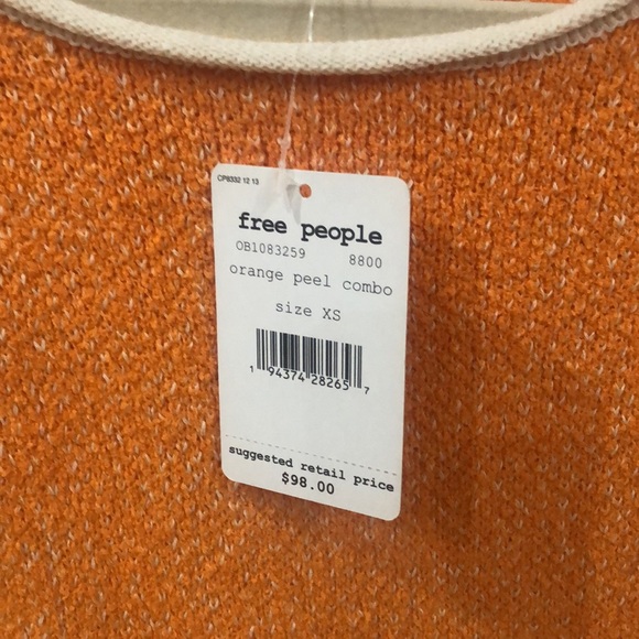 Free People light weight sweater - Picture 2 of 6